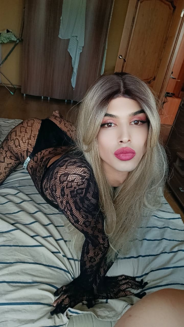 Транссексуалка Алиса